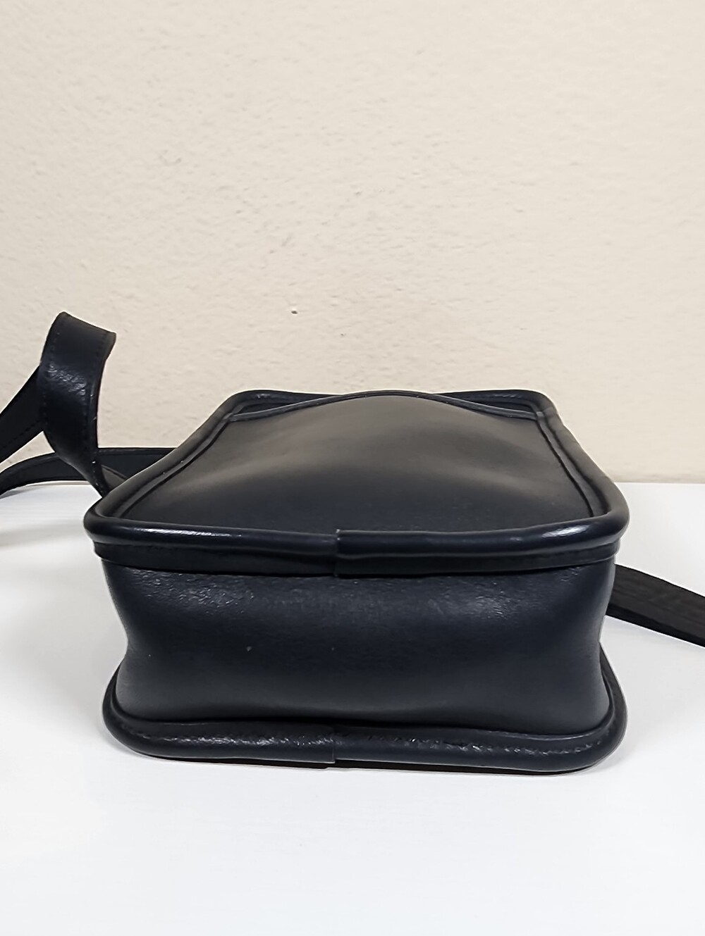 Vintage Coach Navy Kit Bag #9973 - Picture 10 of 12